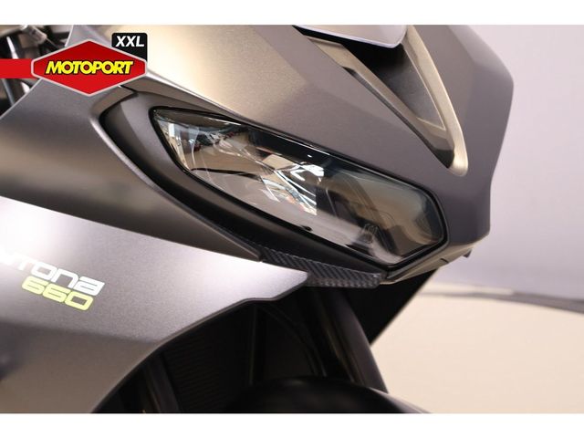 triumph - daytona-660