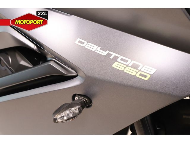 triumph - daytona-660