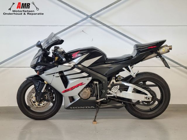 honda - cbr-600-rr