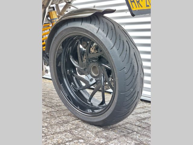 bmw - r-1200-s-abs