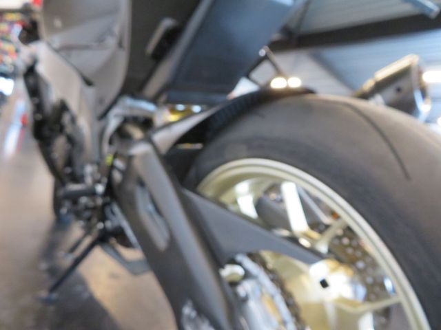 aprilia - rsv-4-1000-rr