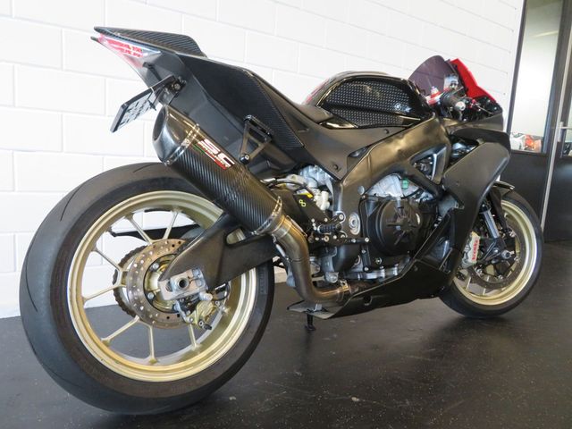 aprilia - rsv-4-1000-rr