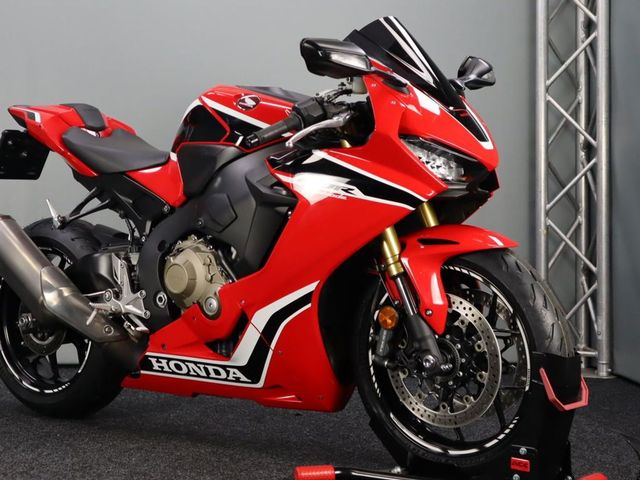 honda - cbr-1000-rr-fireblade-c-abs