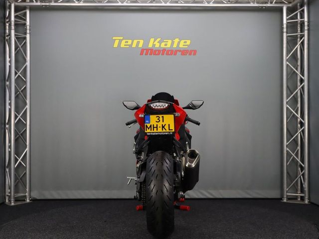 honda - cbr-1000-rr-fireblade-c-abs