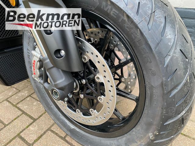 triumph - rocket-3-storm-gt