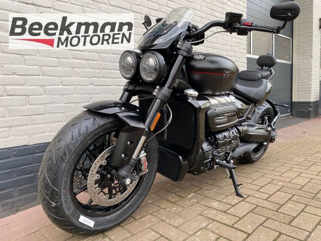 triumph - rocket-3-storm-gt