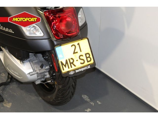 vespa - gts-300-super
