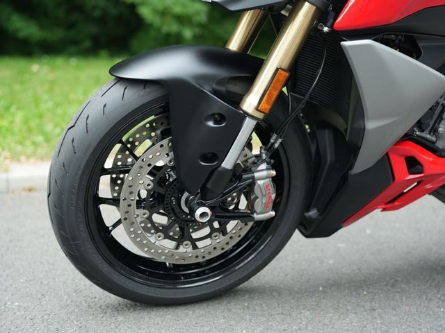 ducati - streetfighter-v2