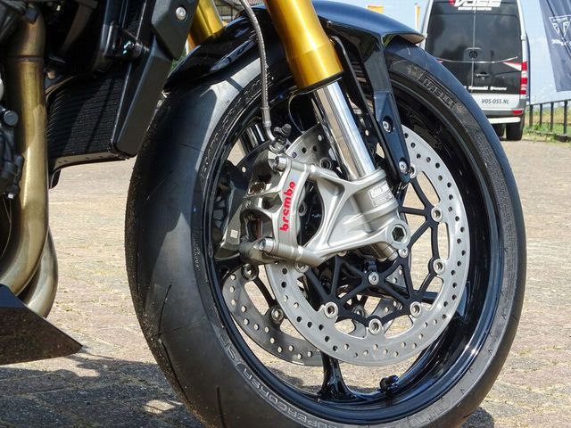 triumph - speed-triple-1200-rs