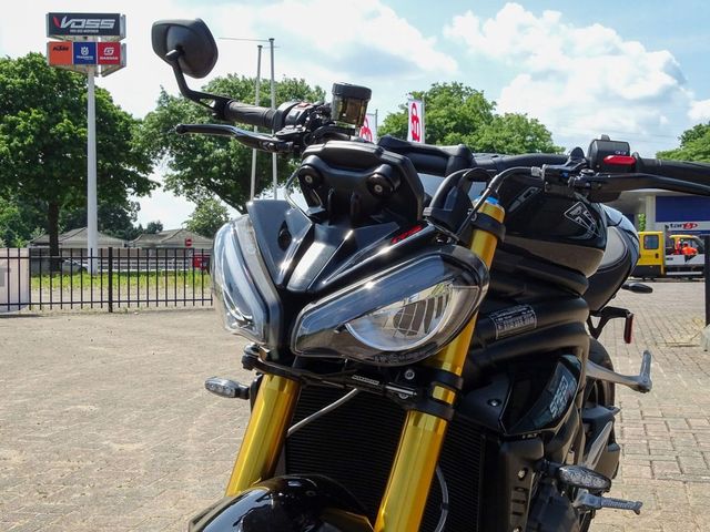 triumph - speed-triple-1200-rs