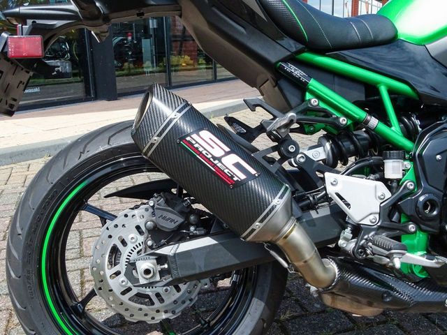 kawasaki - z900