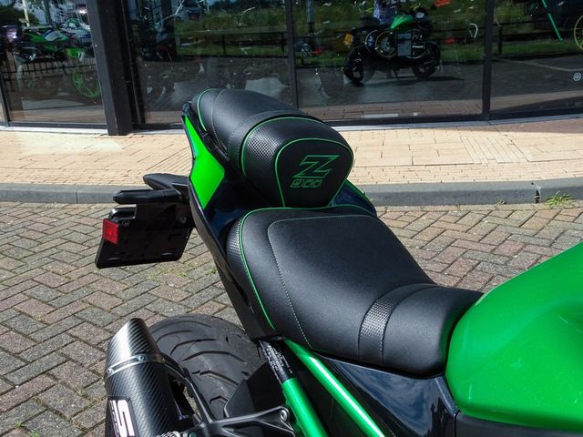 kawasaki - z900