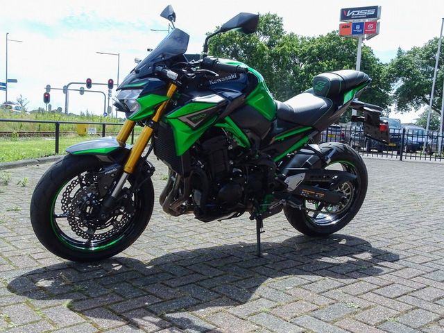 kawasaki - z900