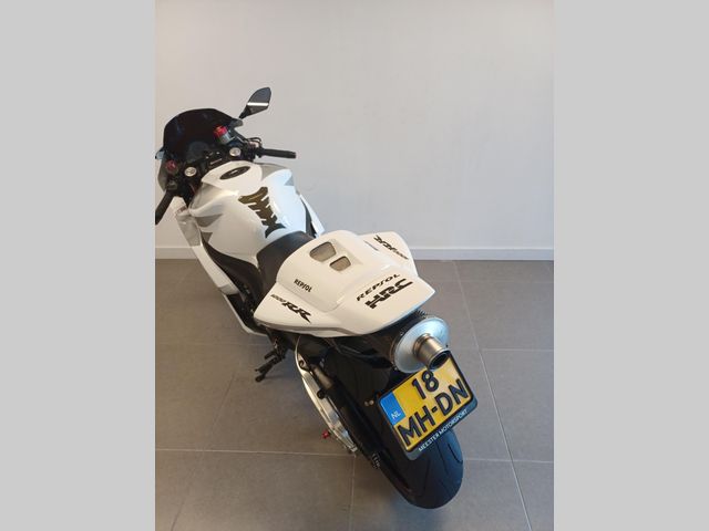 honda - cbr-1000-rr-fireblade