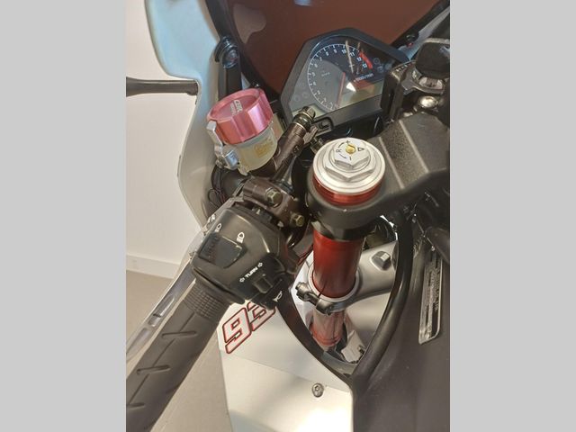 honda - cbr-1000-rr-fireblade