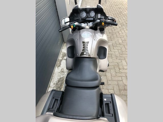 bmw - r-1100-rt