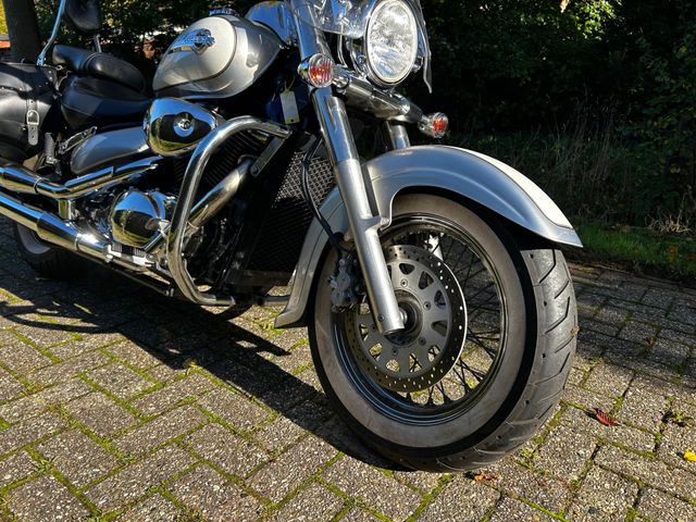 suzuki - vl-800-volusia