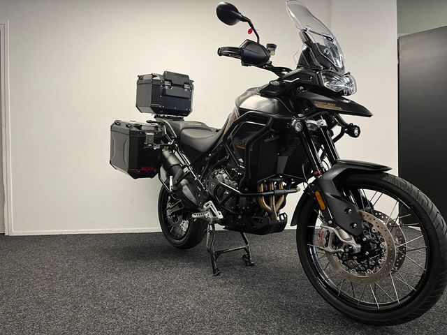 triumph - tiger-900-bond-edition