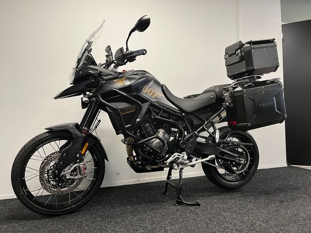triumph - tiger-900-bond-edition