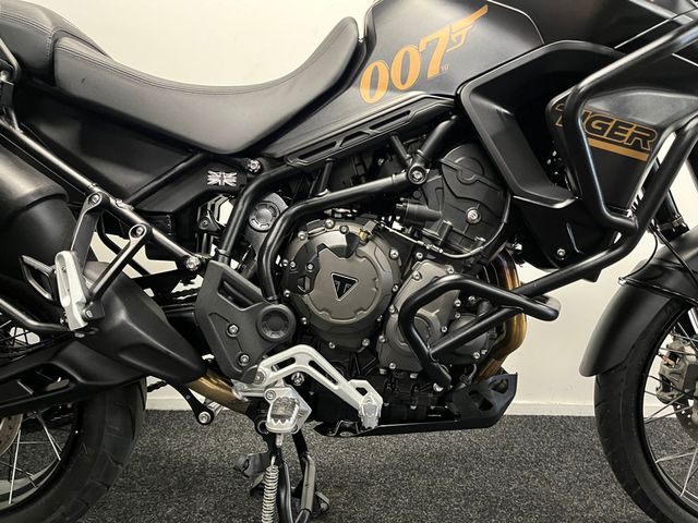 triumph - tiger-900-bond-edition