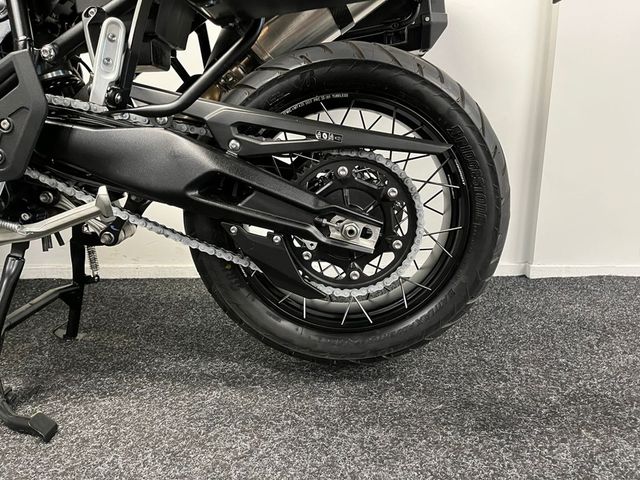 triumph - tiger-900-bond-edition