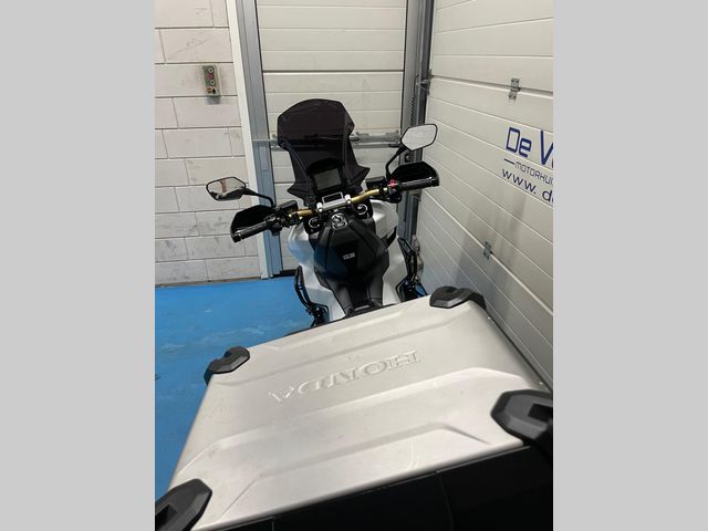 honda - x-adv