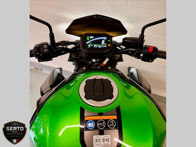kawasaki - z900