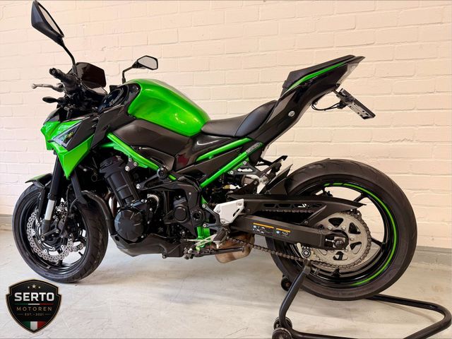 kawasaki - z900