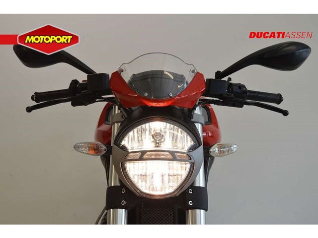 ducati - monster-696