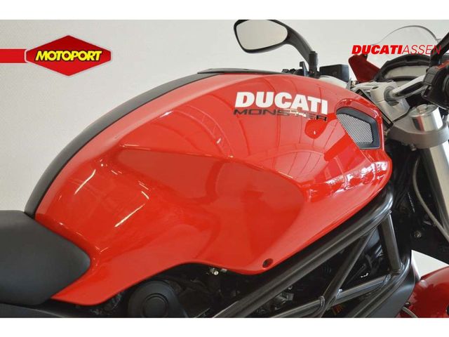ducati - monster-696