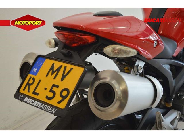 ducati - monster-696