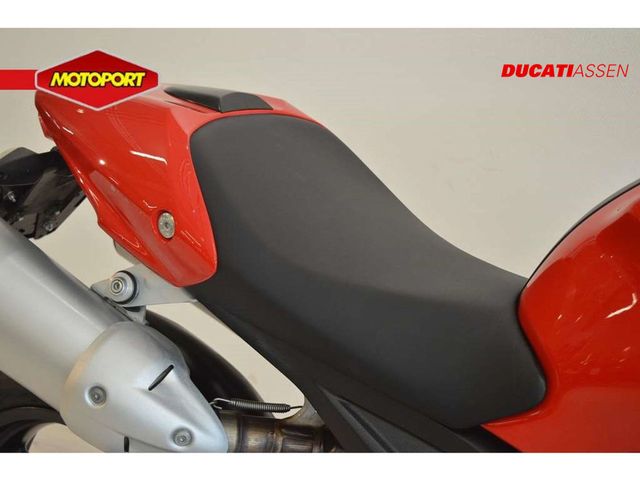 ducati - m-696