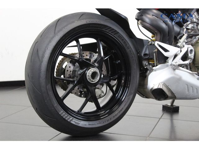 ducati - streetfighter-v4