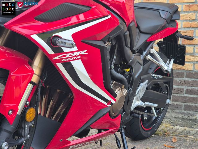 honda - cbr-650-r