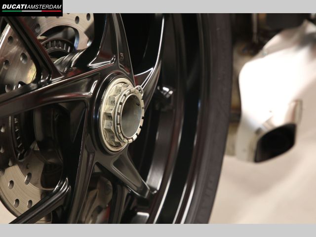 ducati - streetfighter-v4