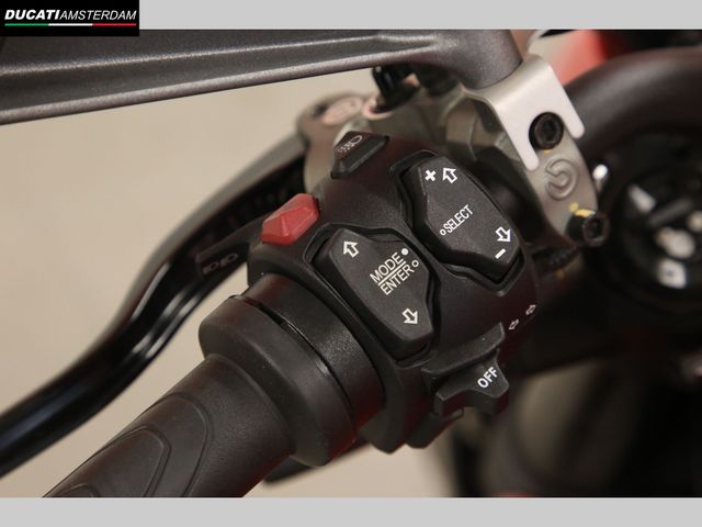 ducati - streetfighter-v4