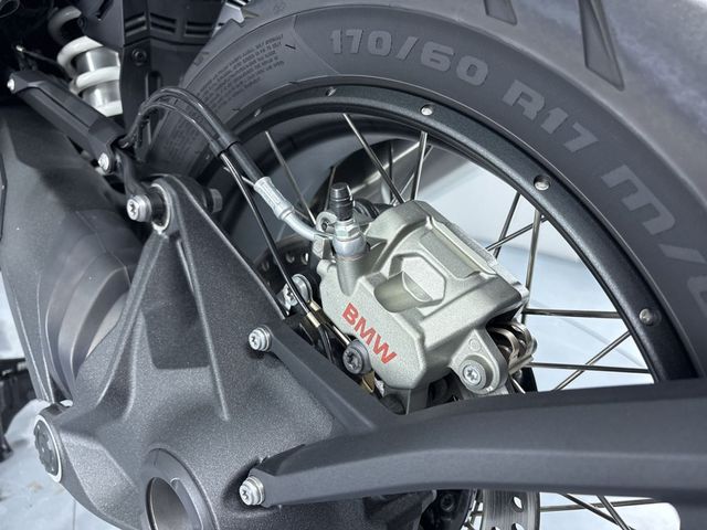 bmw - r-1300-gs