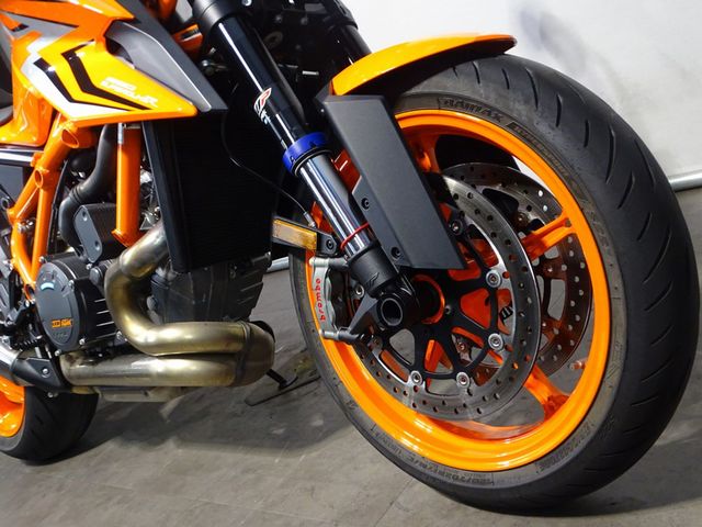 ktm - 1290-super-duke-r
