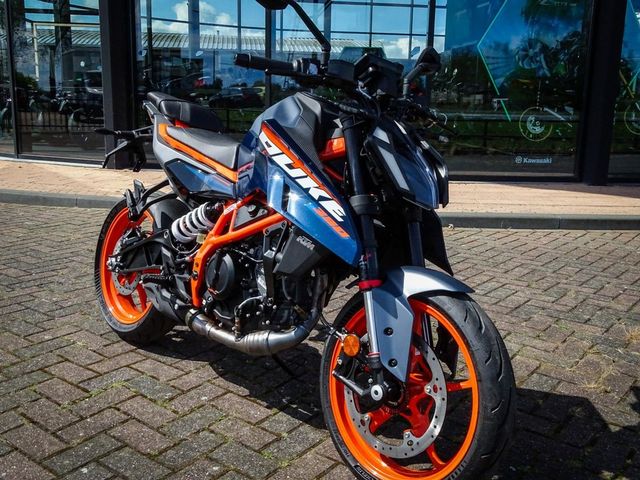 ktm - 390-duke