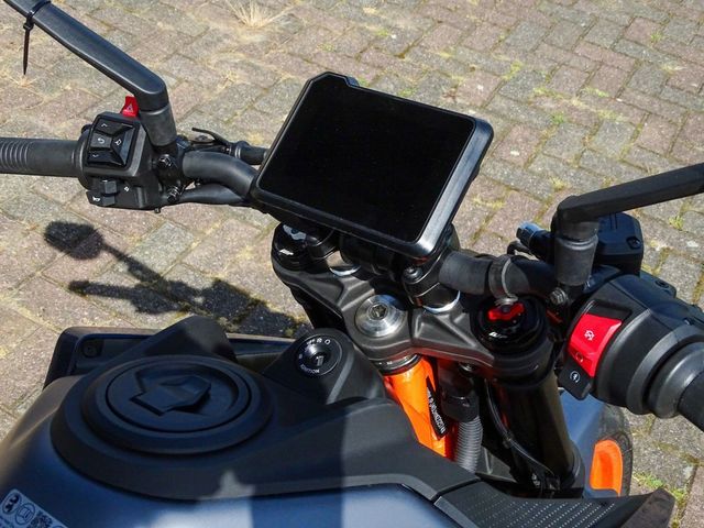 ktm - 390-duke