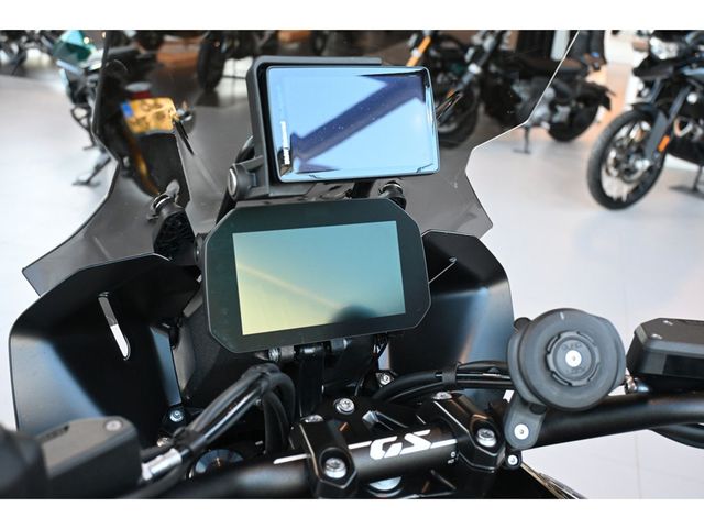 bmw - r-1300-gs