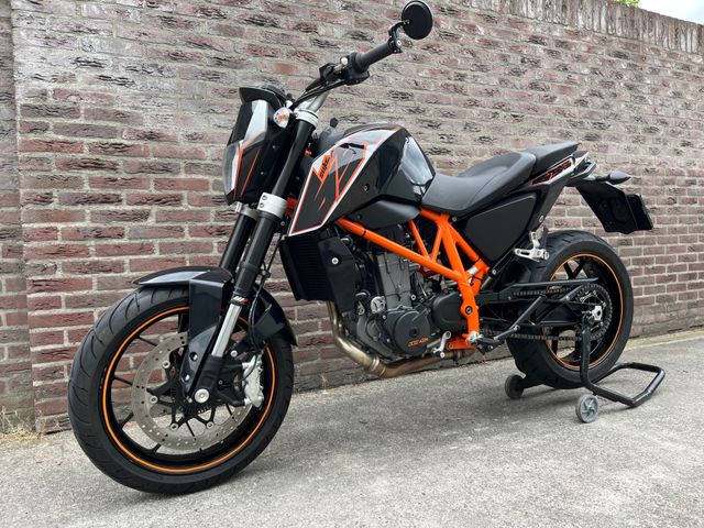 ktm - 690-duke
