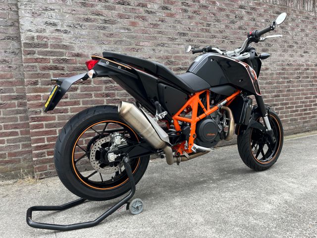 ktm - 690-duke