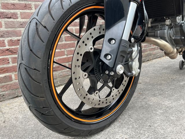 ktm - 690-duke
