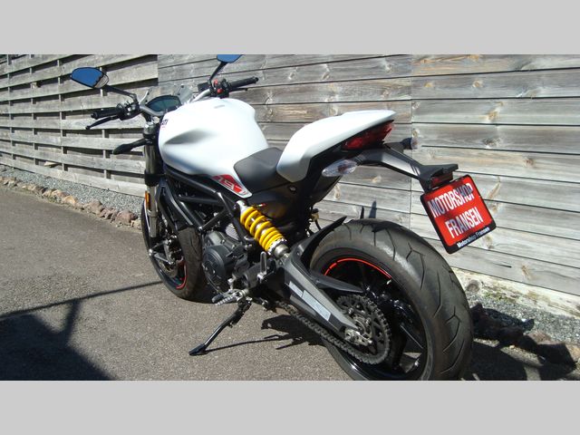ducati - monster-797--