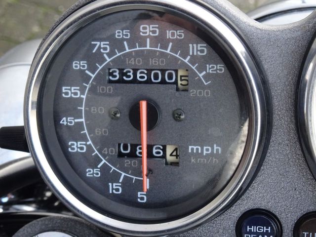 honda - vf-750-c-supermagna