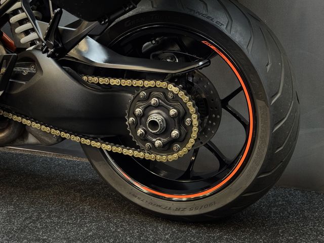 ktm - 1290-super-duke-gt