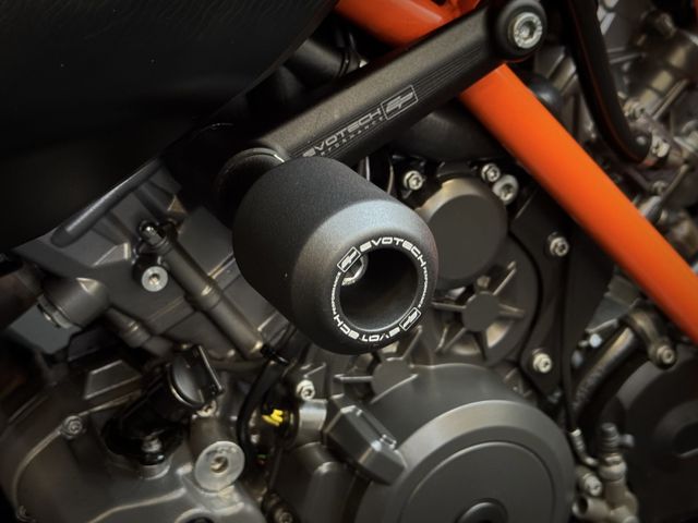 ktm - 1290-super-duke-gt