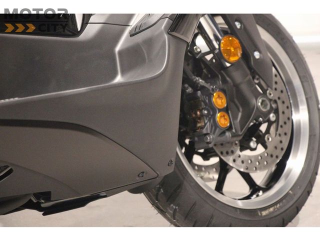 yamaha - tmax-tech-max-560