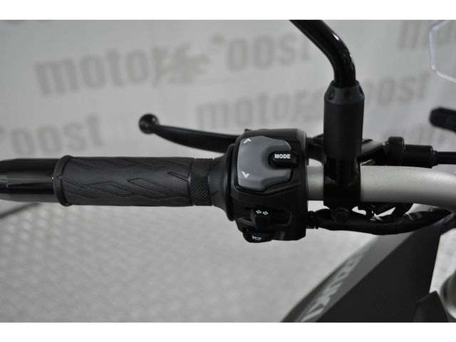 suzuki - v-strom-800